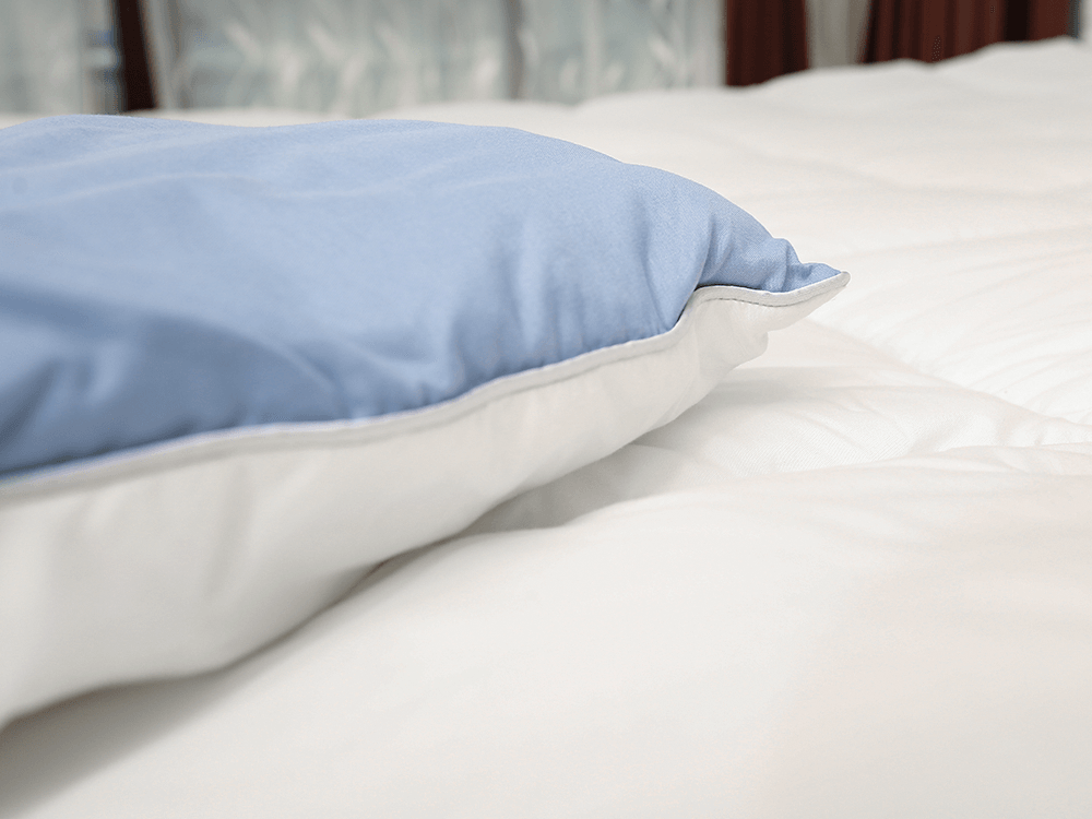 Duální barevná polyesterová přikrývka