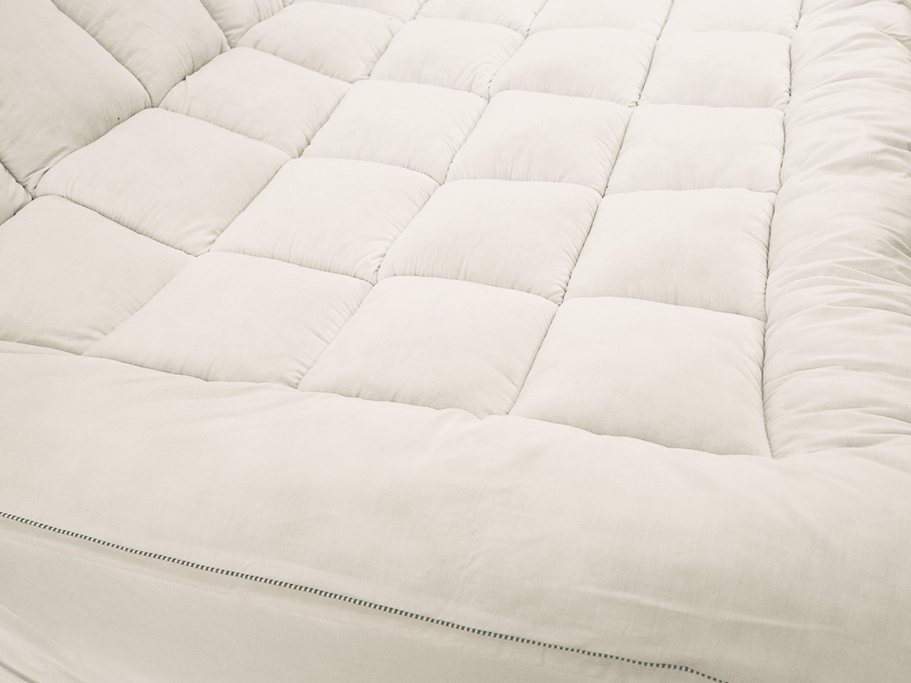 Extra silné pohodlné polyesterové ochránce matrace